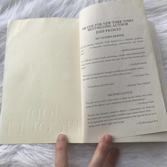 My Sister's Keeper : A Novel by Jodi Picoult (2005, Trade Paperback) - Picture 8 of 10